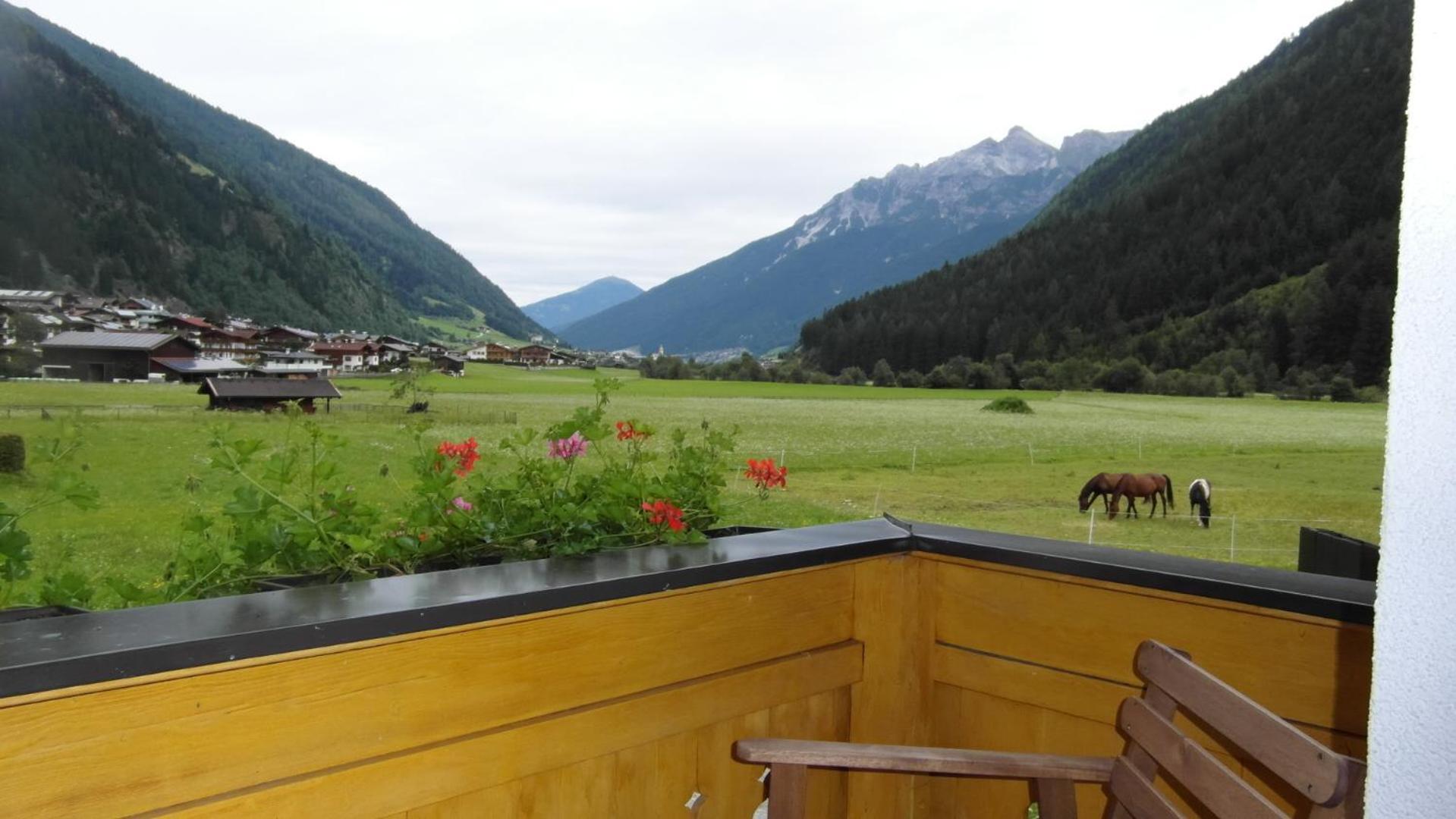 Penzion Luenerhof Neustift im Stubaital Pokoj fotografie