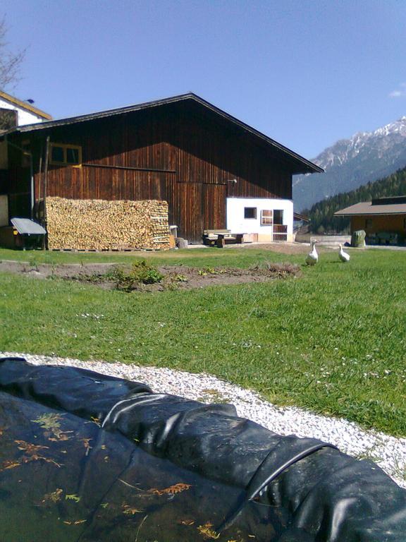 Penzion Luenerhof Neustift im Stubaital Pokoj fotografie